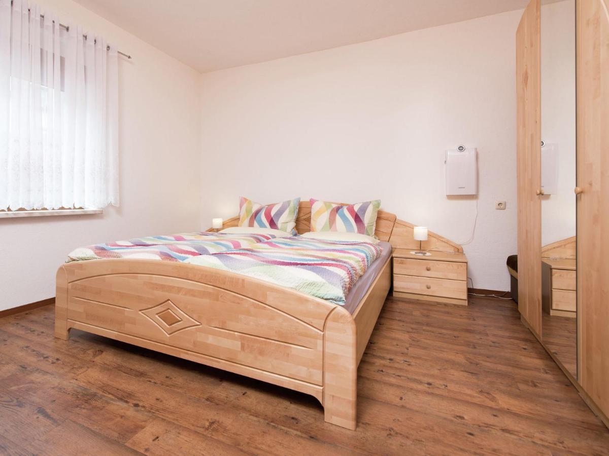 Cozy Apartment In Ore Mountains With Balcony Breitenbrunn  Bagian luar foto