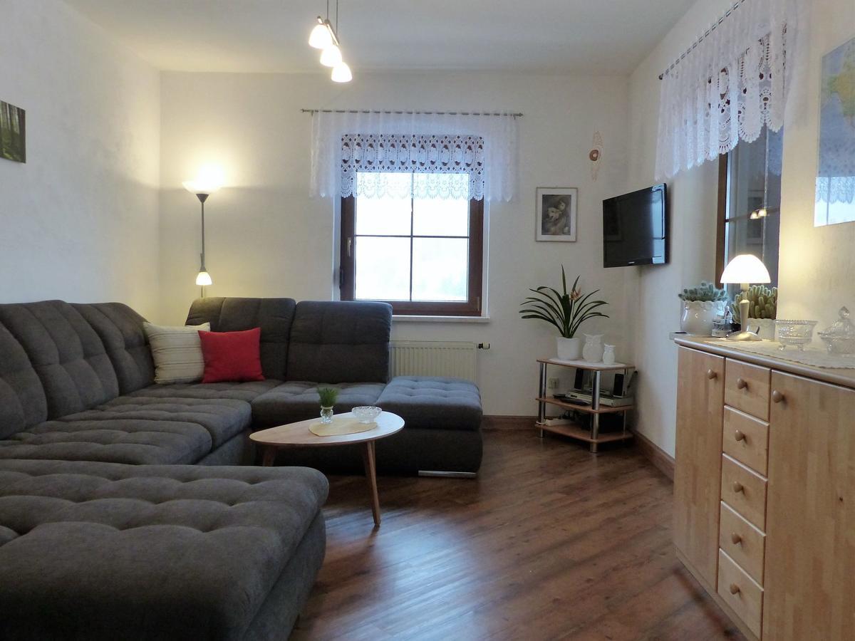 Cozy Apartment In Ore Mountains With Balcony Breitenbrunn  Bagian luar foto